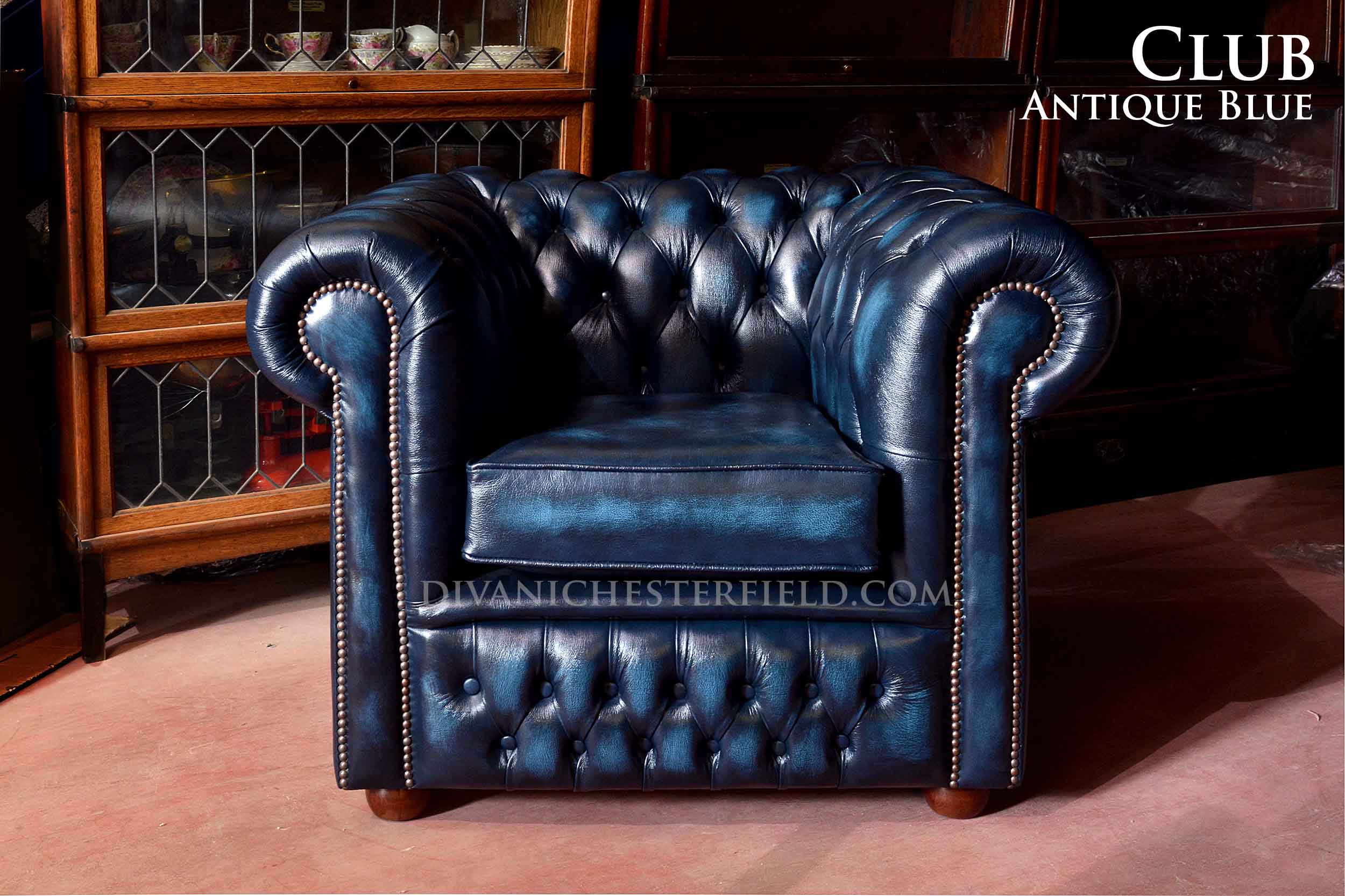 poltrona chesterfield club pelle blu inglese