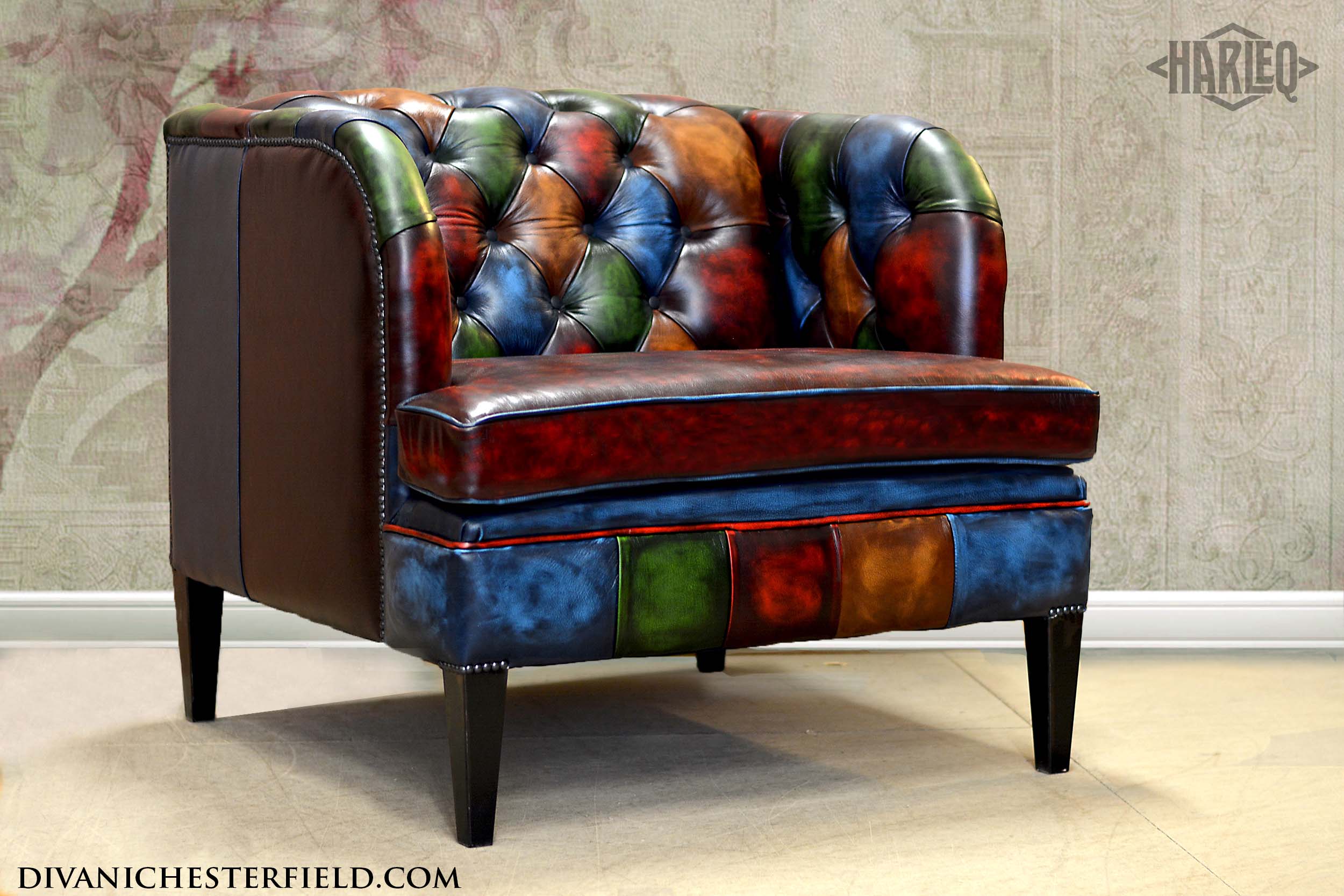 poltrona moderna in varie pelli patchwork imbottita bottoni